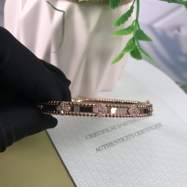 VAN CLEEF & ARPEL 18CT GOLD PERLEE CLOVER BRACELET DIAMOND SMALL