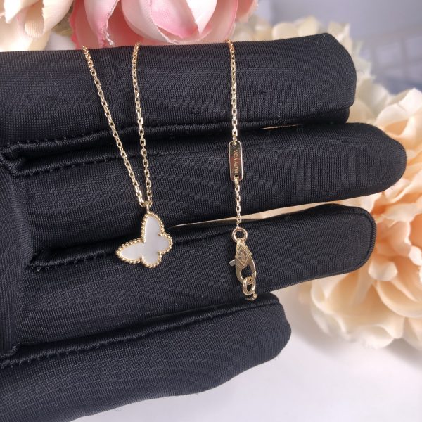 VAN CLEEF & ARPEL SWEET ALHAMBRA BUTTERFLY PENDANT NECKLACE