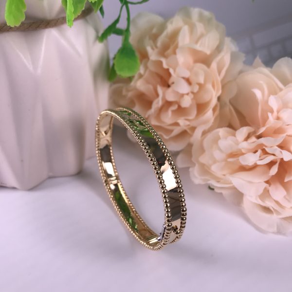 VAN CLEEF & ARPEL 18CT YELLOW GOLD PERLEE SIGNATURE BRACELET