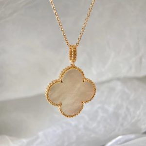 VCA Magic Alhambra Pendant Necklace Mother Of Pearl VCARN32200