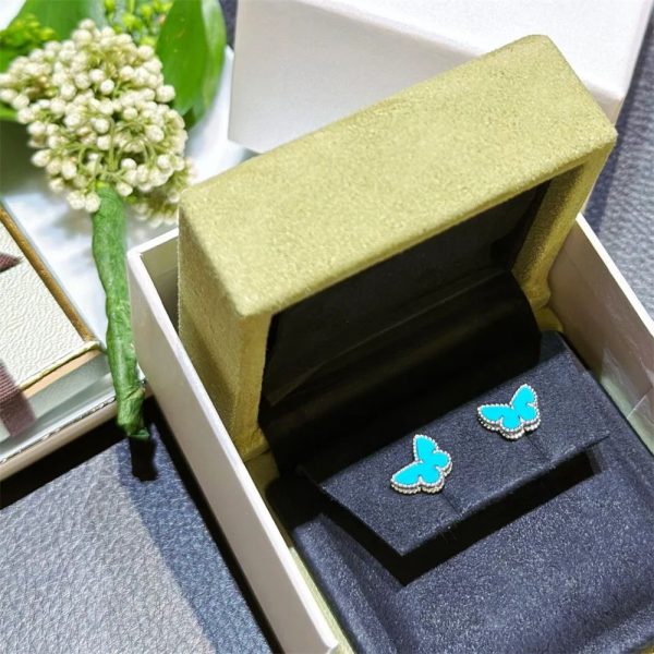 Van Cleef & Arpels Sweet Alhambra Butterfly Earstuds 18K Yellow Gold