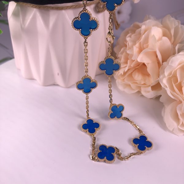 VAN CLEEF & ARPEL 18CT GOLD ALHAMBRA NECKLACE BLUE AGATE 10 MOTIFS