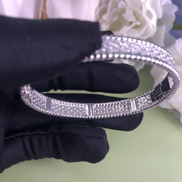 VAN CLEEF & ARPEL 18CT GOLD PERLEE DIAMODN BANGLE 3 ROW