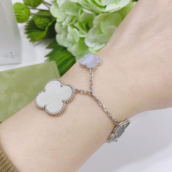 Van Cleef & Arpels 18K White Gold Magic Alhambra Bracelet 5 Motifs Chalcedony Mother Of Pearl VCARL62400