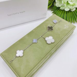 Van Cleef & Arpels 18K White Gold Magic Alhambra Bracelet 5 Motifs Chalcedony Mother Of Pearl VCARL62400