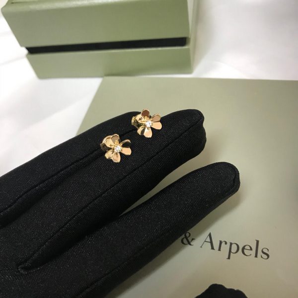 Van Cleef & Arpels Diamond Frivole Earrings Mini Yellow Gold VCARPJMN00