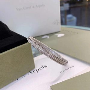 Van Cleef & Arpels Perlée Diamond Bracelet 1 Row VCARP27B00