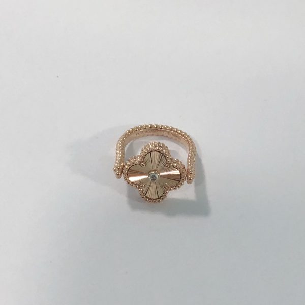 VCA 18k Rose Gold Vintage Alhambra Reversible Guilloche Ring