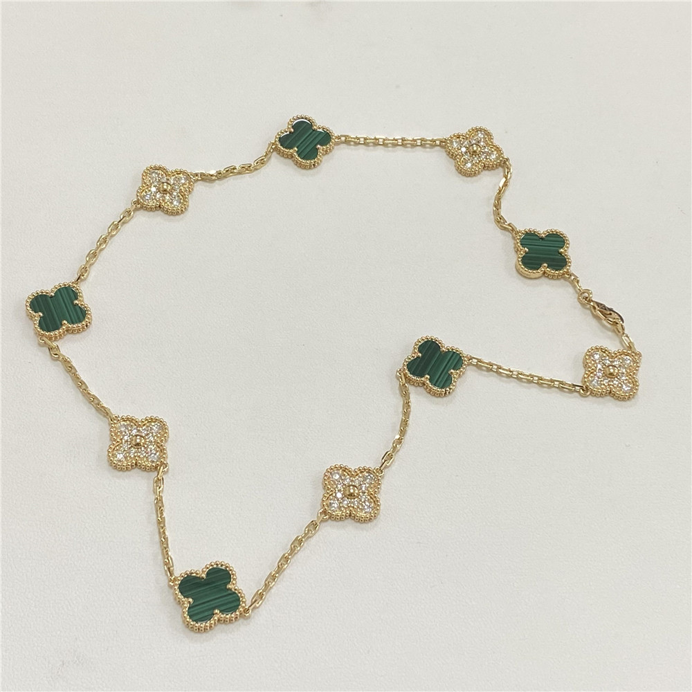 Van Cleef Vintage Necklace 10 Motif Green Diamond