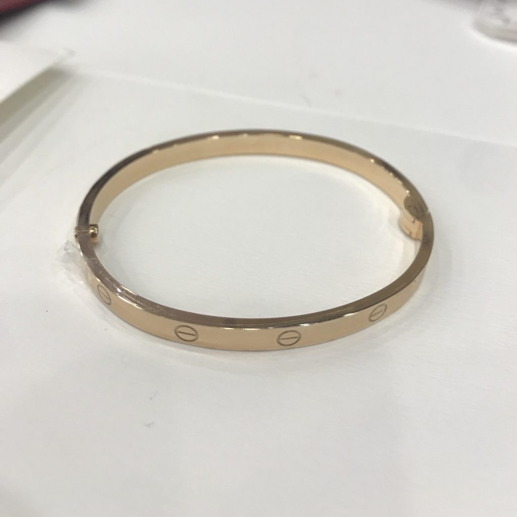 Authentic Cartier love bracelet medium 4.8mm